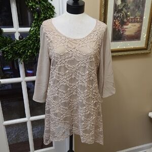 Cal Style USA chic Beige Lace Tunic Top Bell Sleeve Assymetric Hem Sz Large NEW